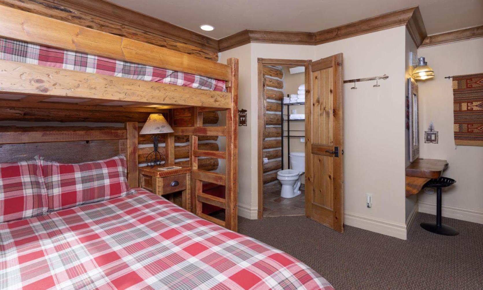 Cowboy Heaven Cabin 13 Bandit Big Sky Eksteriør bilde